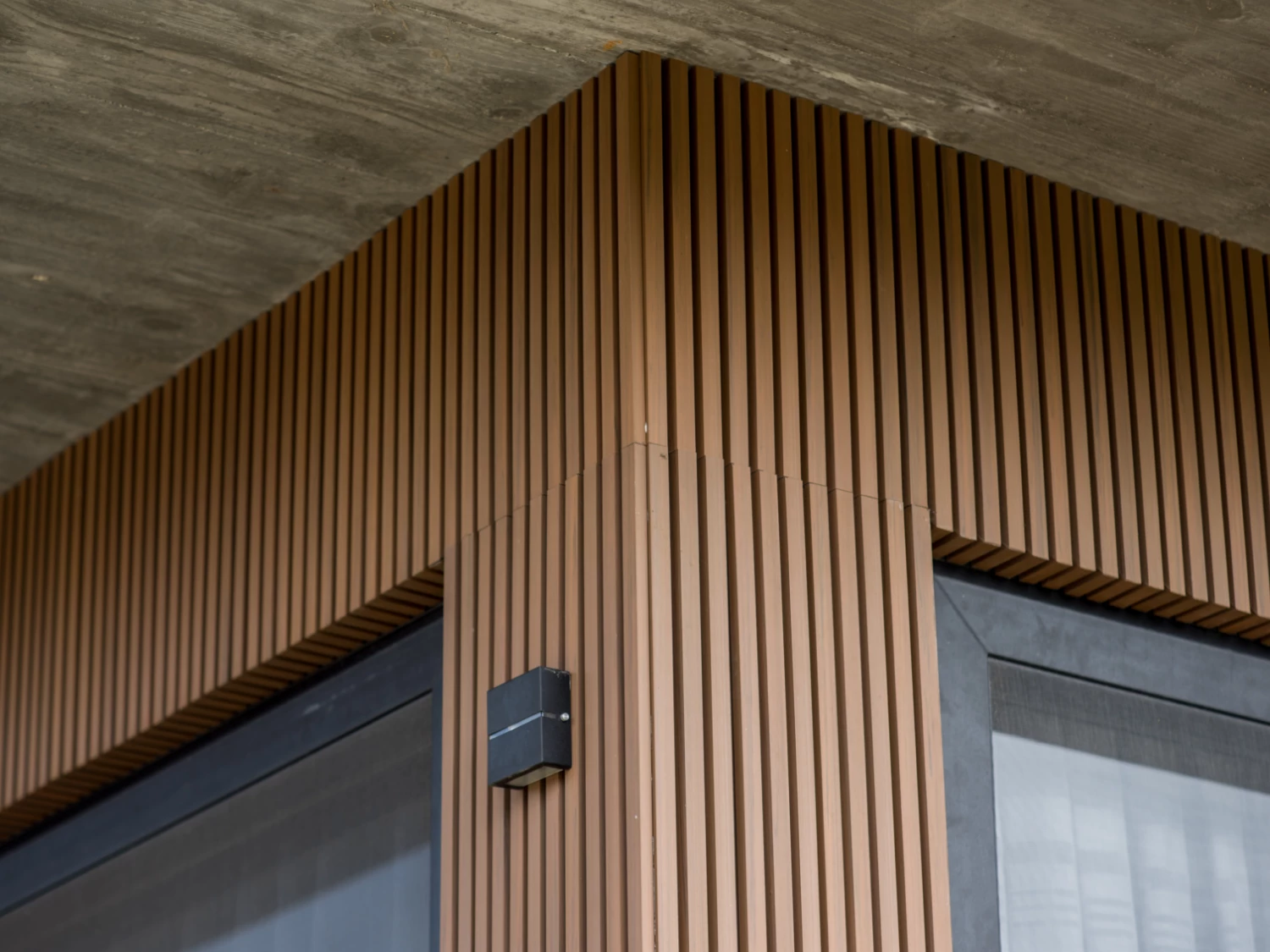 Modern house by arkowood EPL located in the Garopaba Project