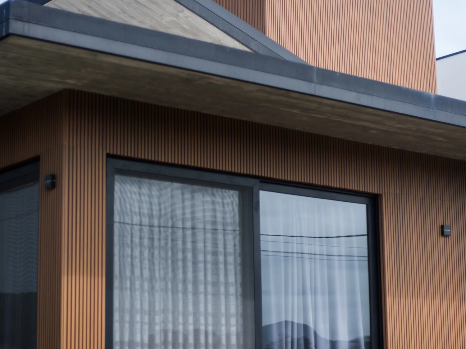 Modern house by arkowood EPL located in the Garopaba Project