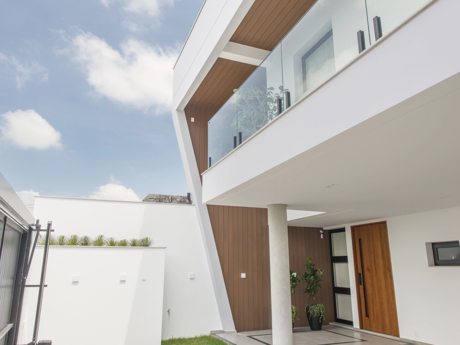 Arkowood EPL Modern House