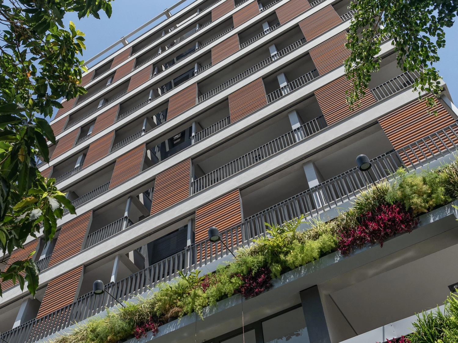 edifícios e espaços com produtos arkowood k