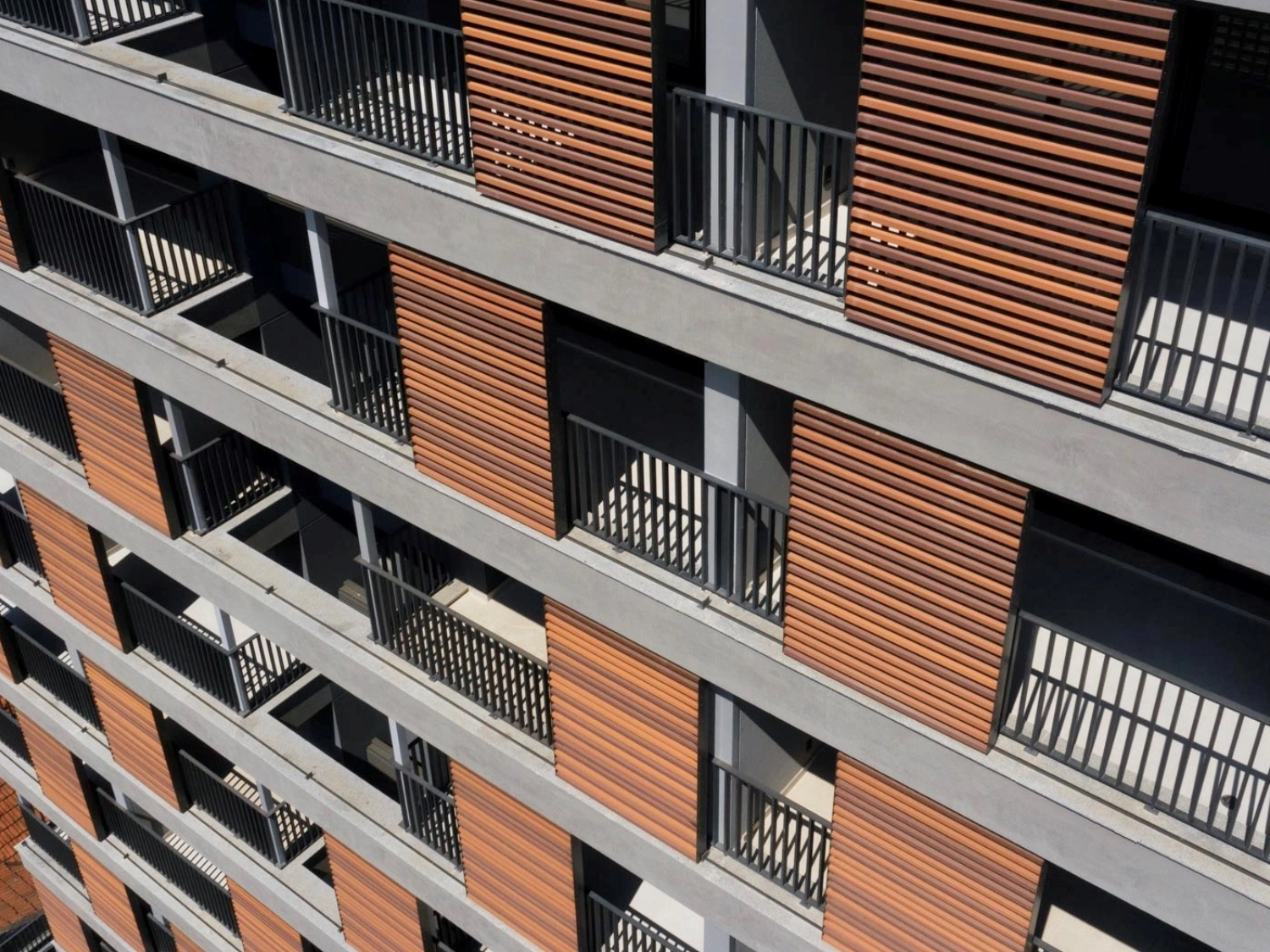 edifícios e espaços com produtos arkowood k